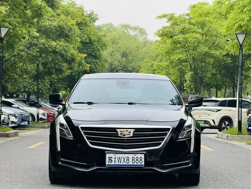 Cadillac CT6 28T Luxury Type, фото 2