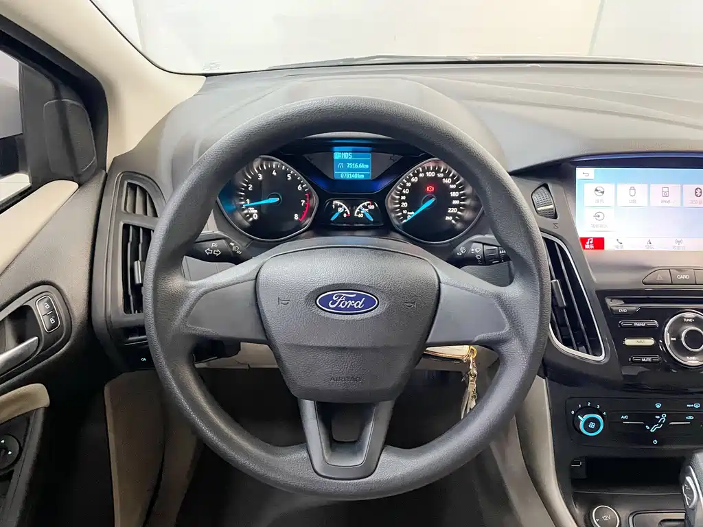Ford Focus — миниатюра 21