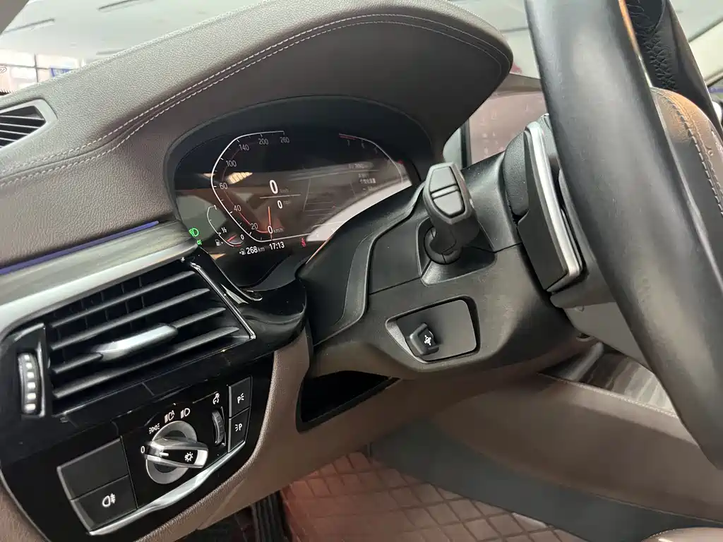 BMW 5 Series 5 2022 530Li Lead Luxury