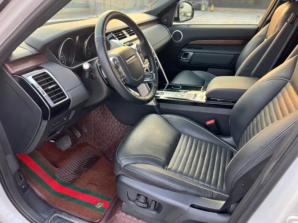 Land Rover Discovery 2017 3.0 SC V6 HSE