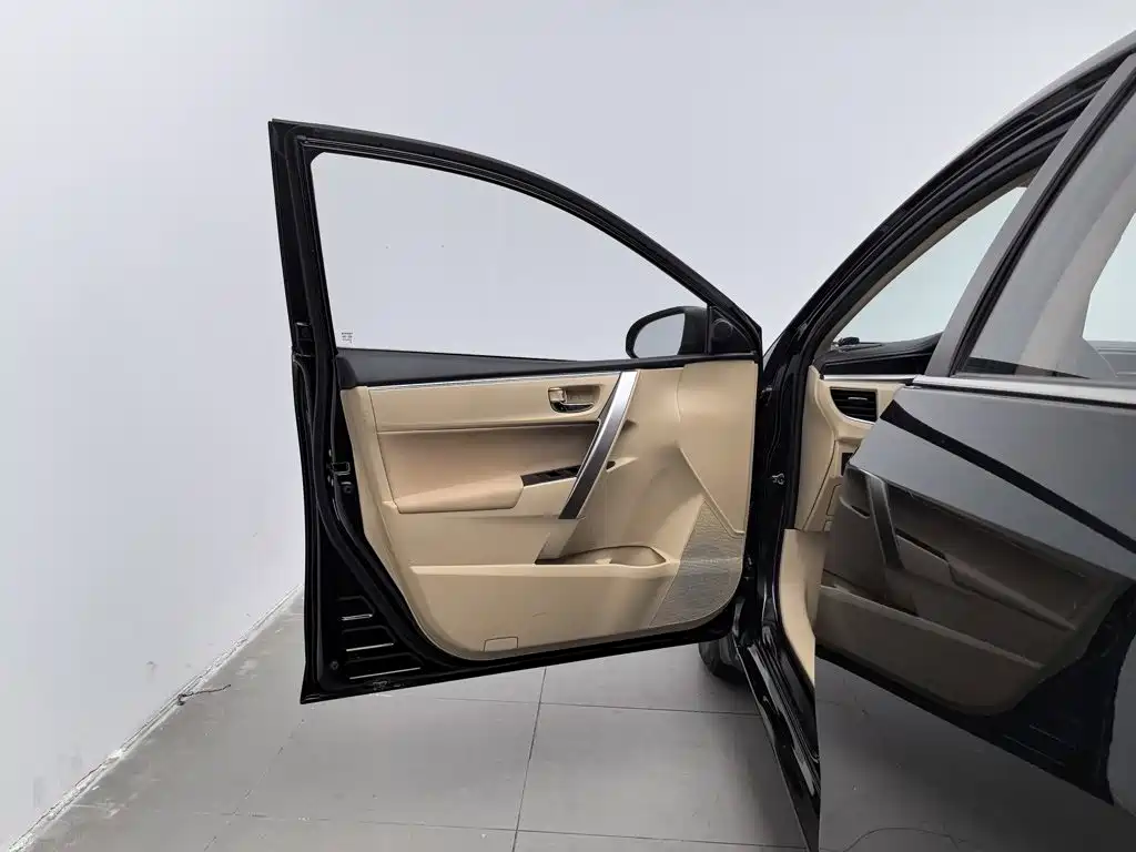 Toyota Corolla — миниатюра 8