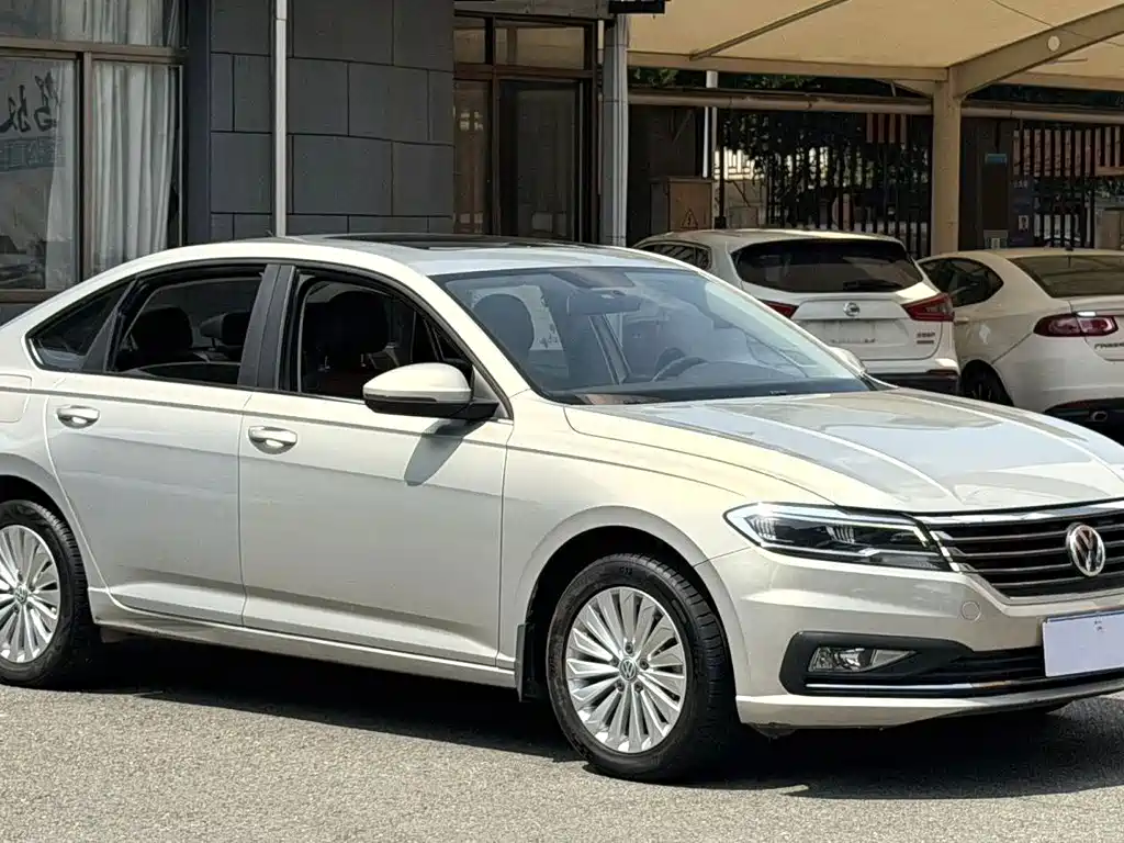 Volkswagen Lavida — миниатюра 3