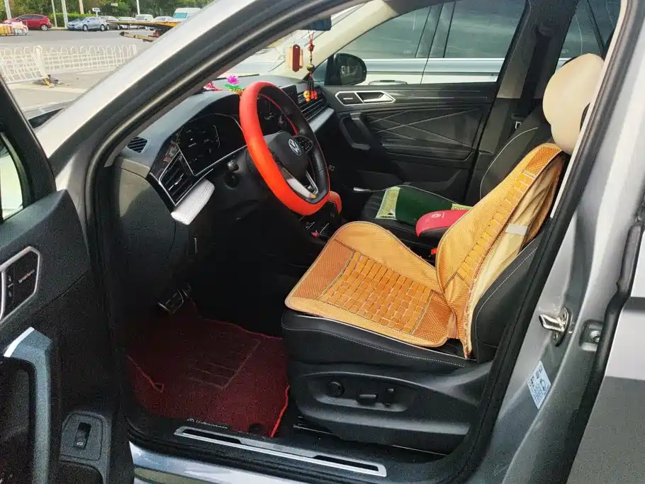 Volkswagen Tiguan L — миниатюра 9
