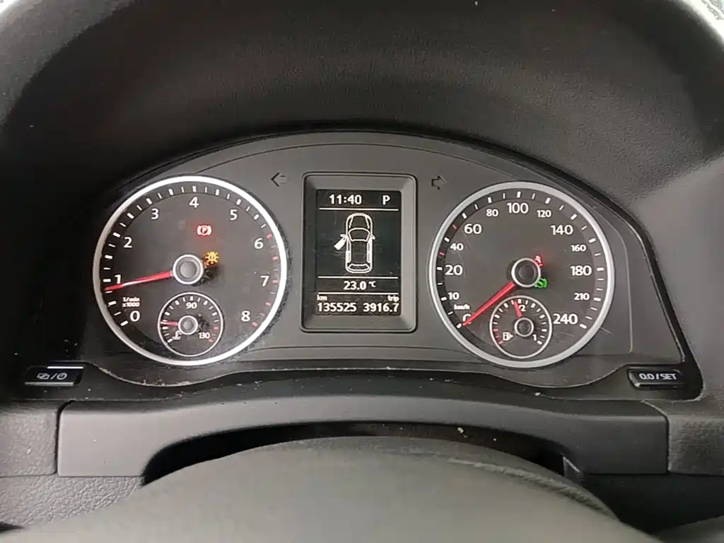 Volkswagen Tiguan — миниатюра 12
