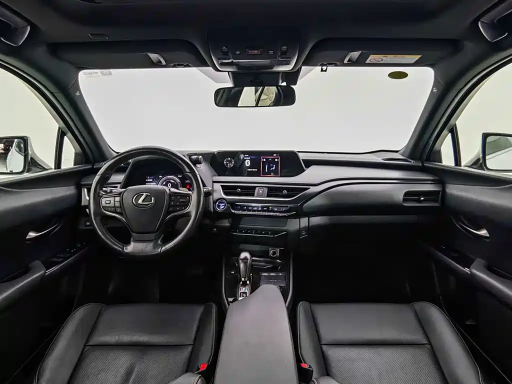 Lexus UX New Energy — миниатюра 22