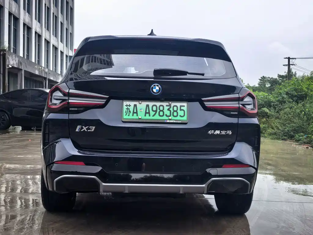 BMW iX3 — миниатюра 8