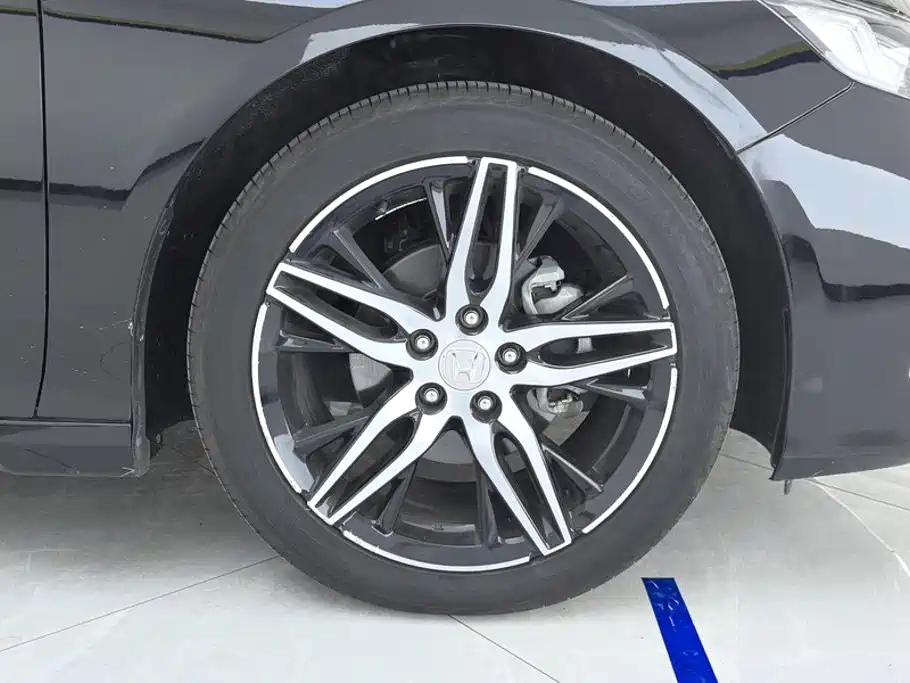 Honda Accord — миниатюра 6