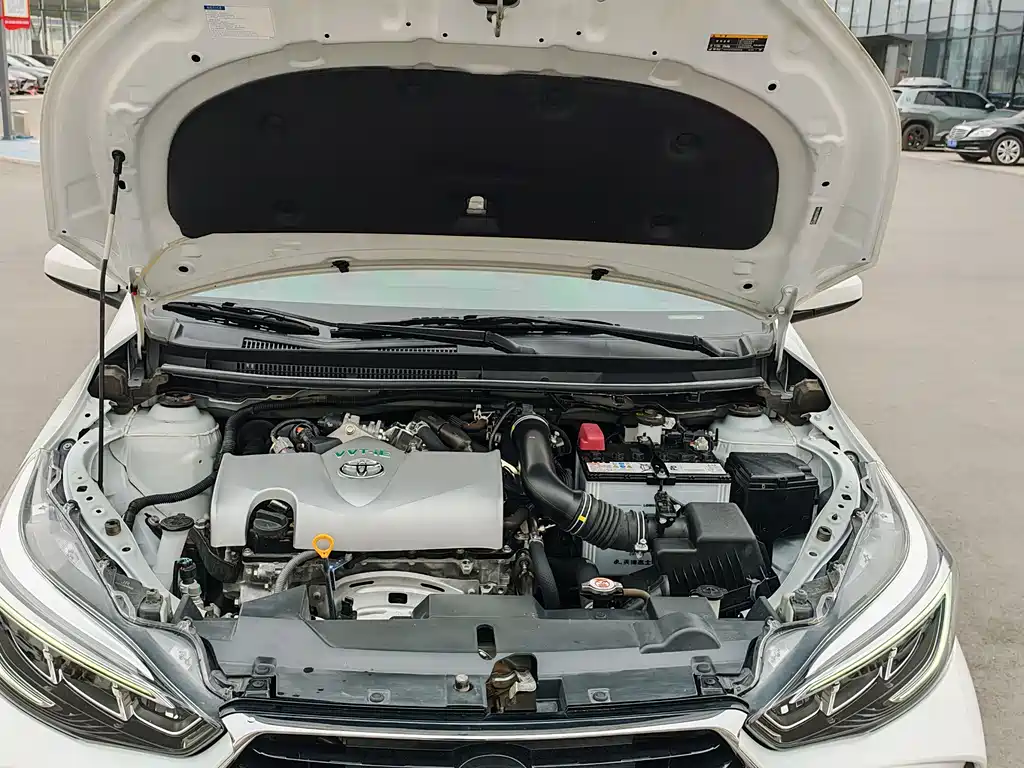 TOYOTA YARIS L ZHIXUAN