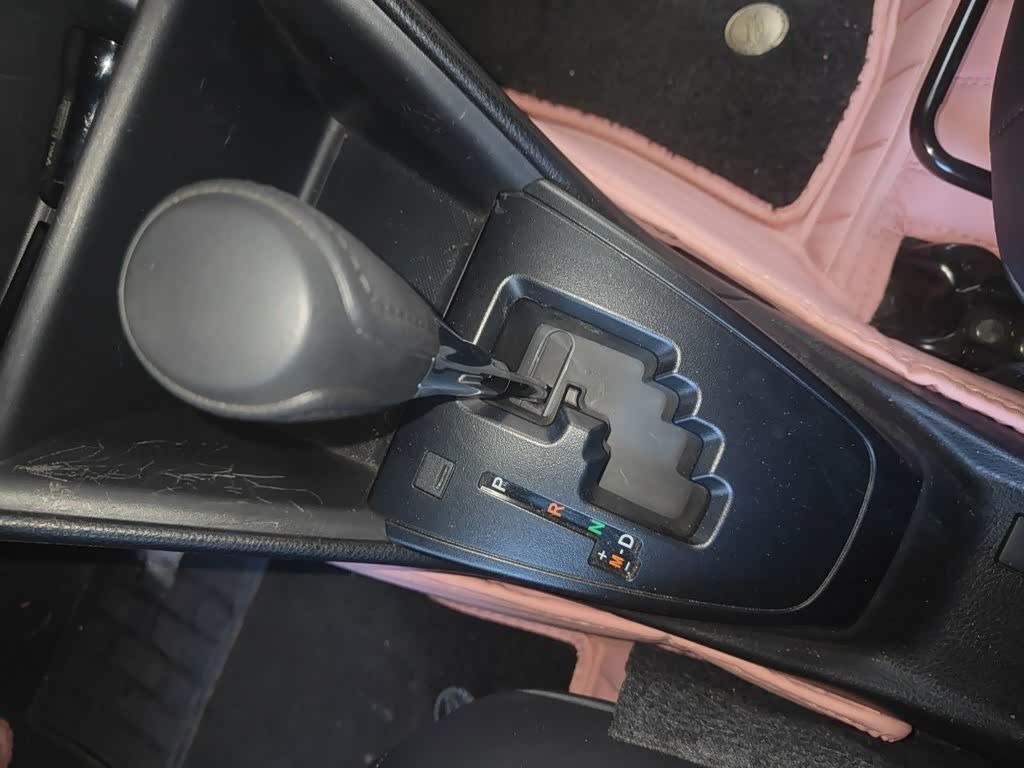 Toyota YARiS L Zhi Xuan 1.5 л 2021 г. Белый, пробег 16800 км