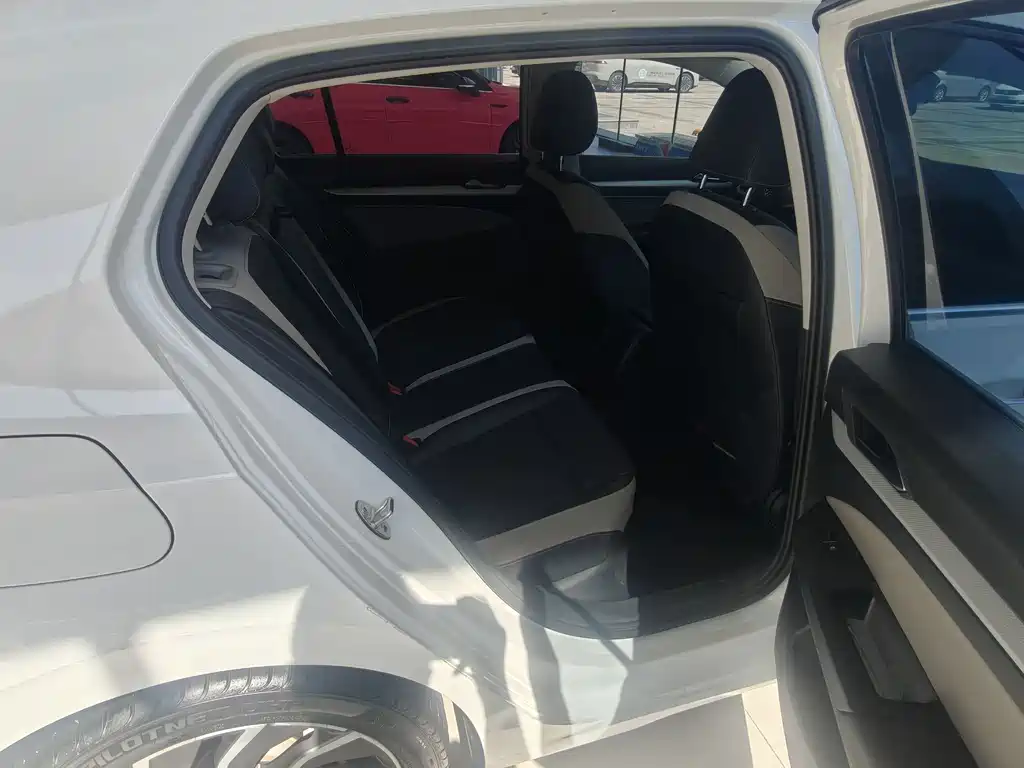 Volkswagen Golf — миниатюра 5
