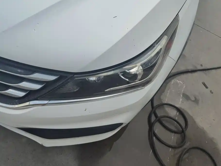 Baojun 310W — миниатюра 5