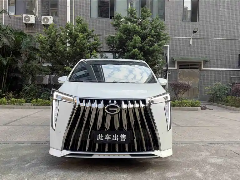 GAC TRUMPCHI M8