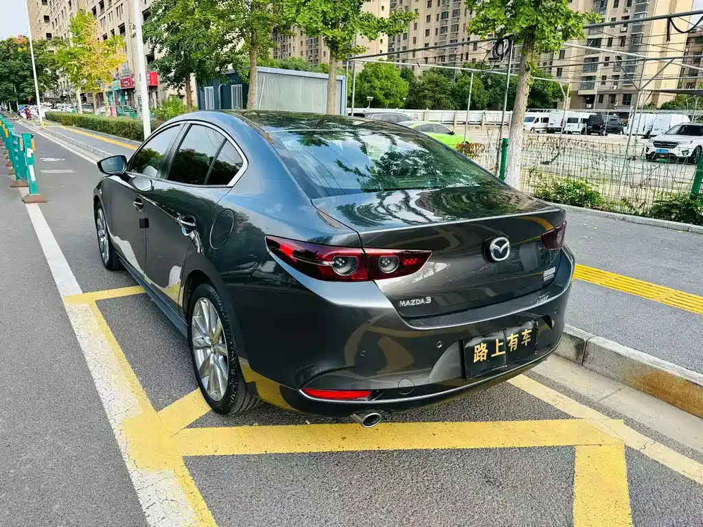 Mazda 3 Axela — миниатюра 6