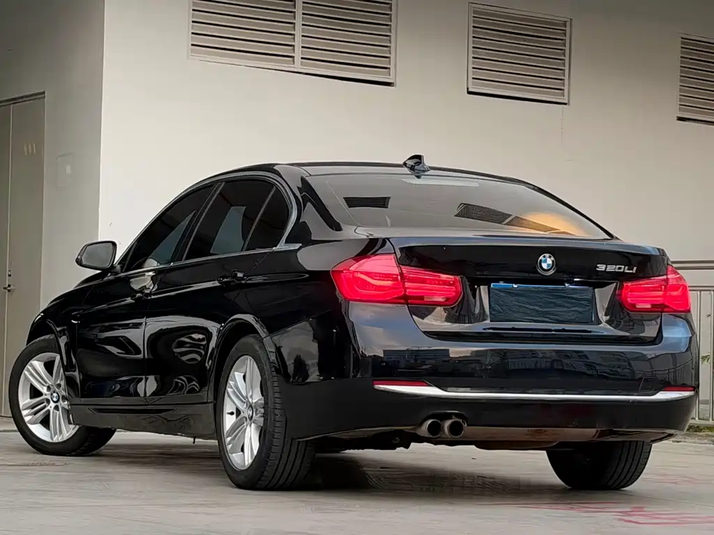BMW 3 Series — миниатюра 4