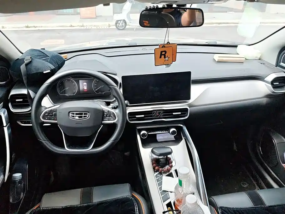 Geely Binyue — миниатюра 12