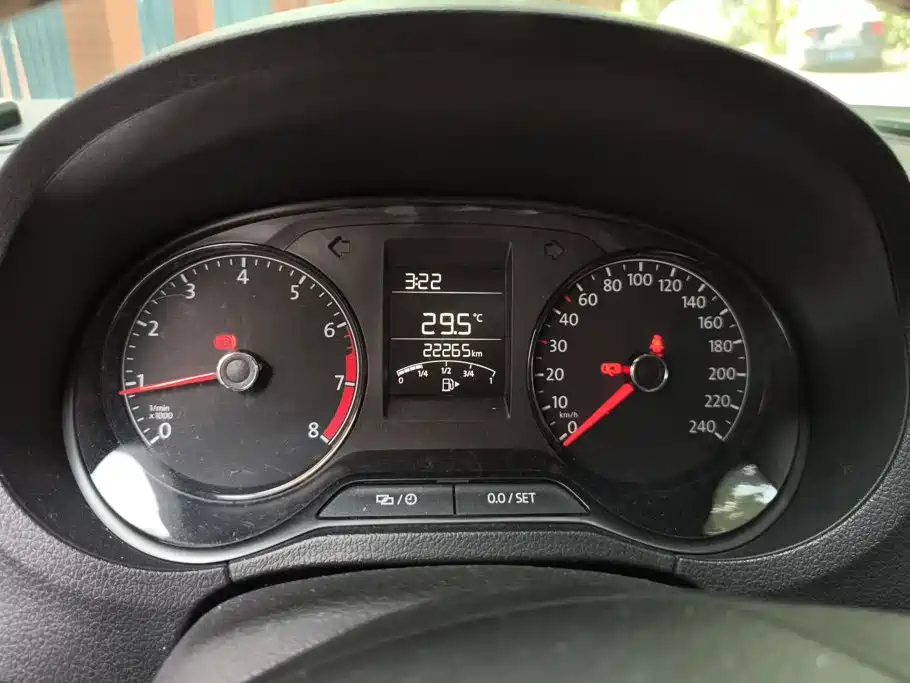 Volkswagen Polo — миниатюра 14