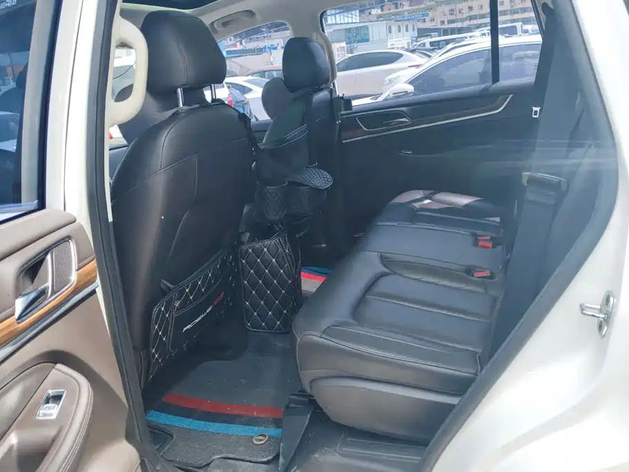 Roewe RX8 — миниатюра 11