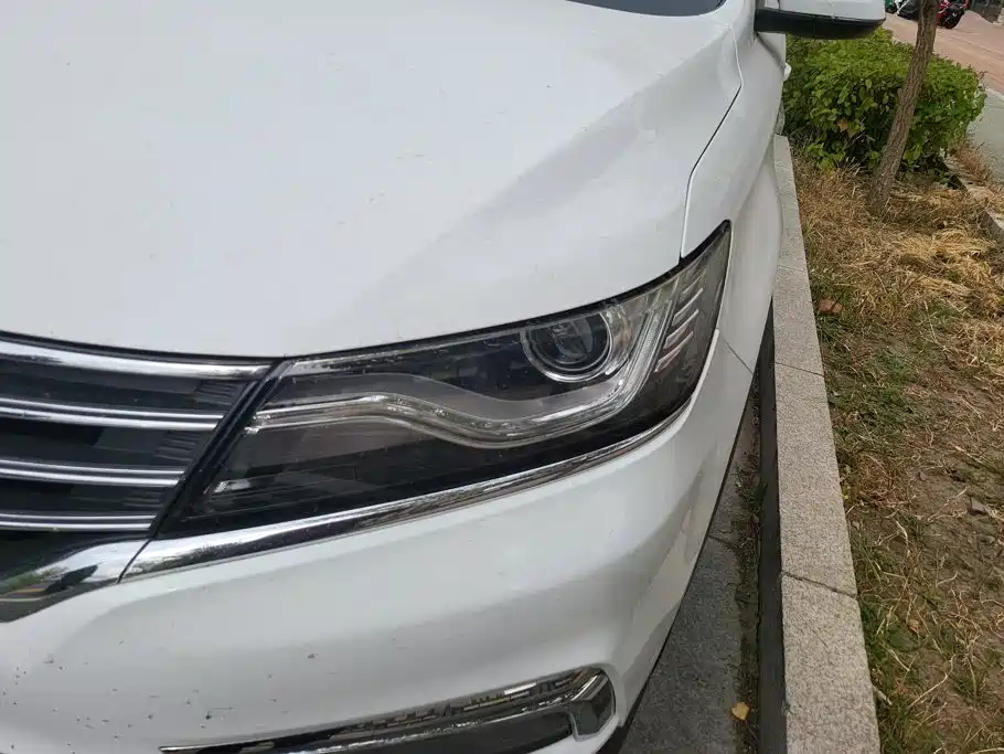 Roewe RX5 — миниатюра 5
