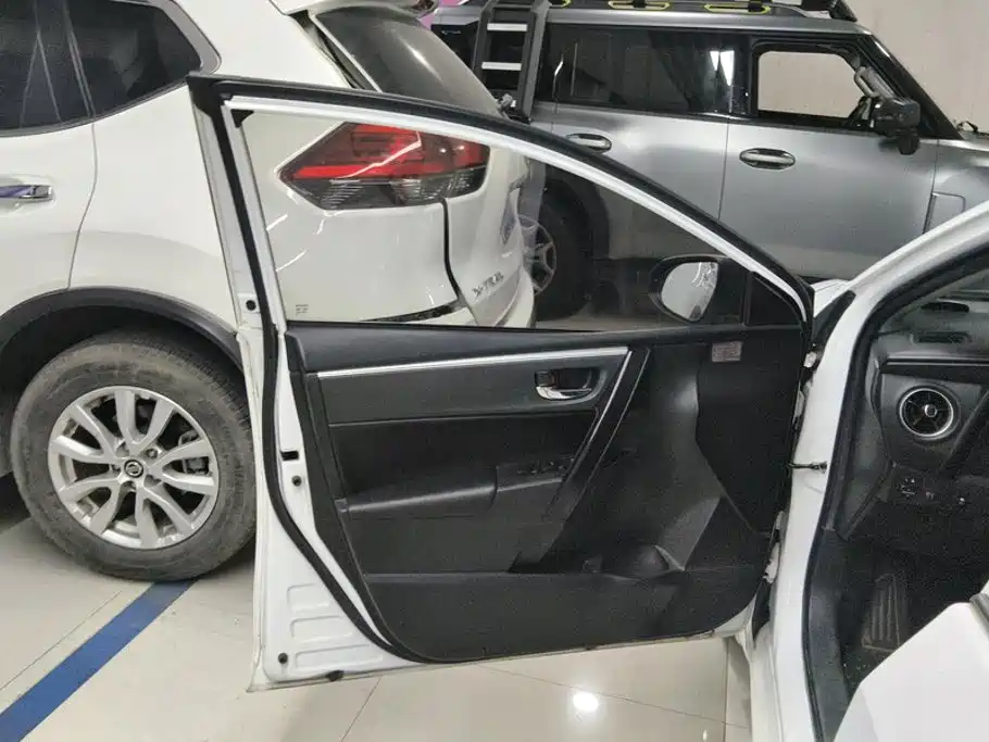 Toyota Corolla — миниатюра 7