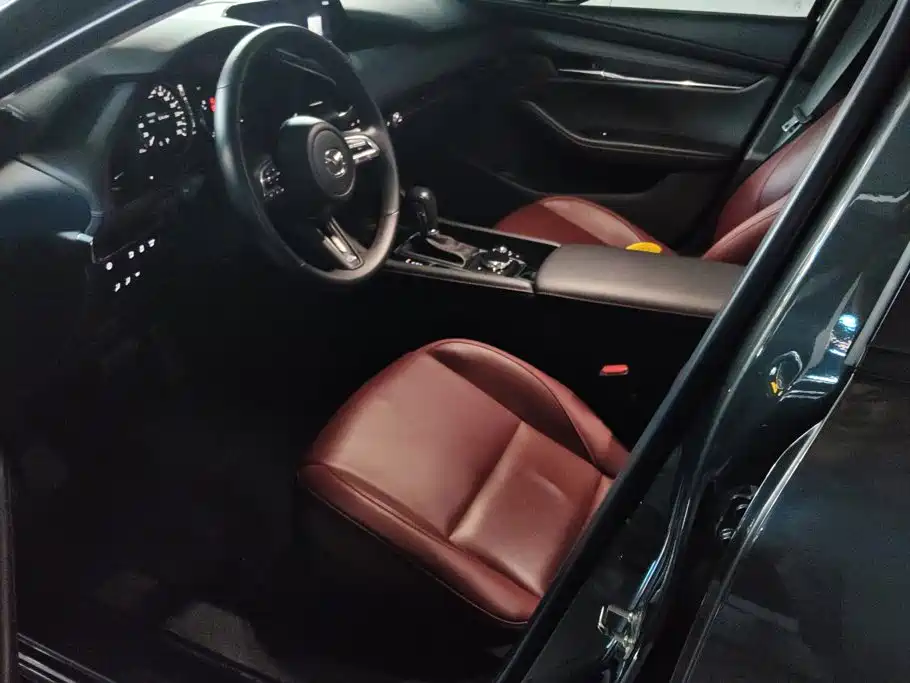 Mazda 3 Axela — миниатюра 9