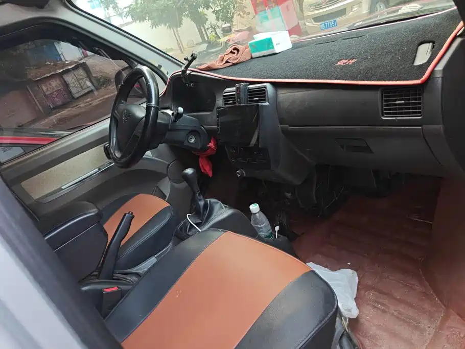 Wuling Rongguang — миниатюра 8