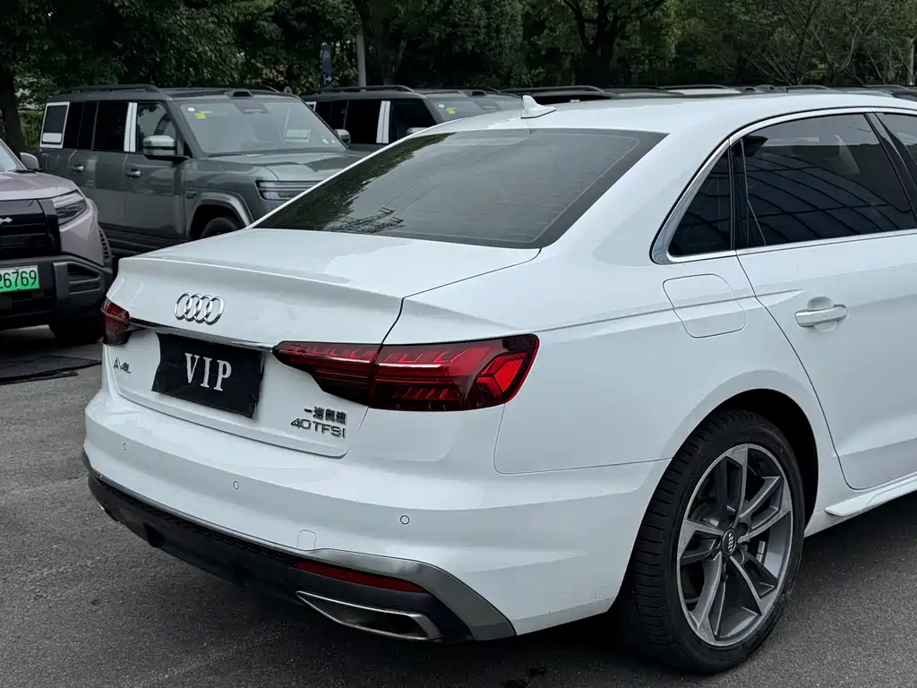Audi A4L — миниатюра 22