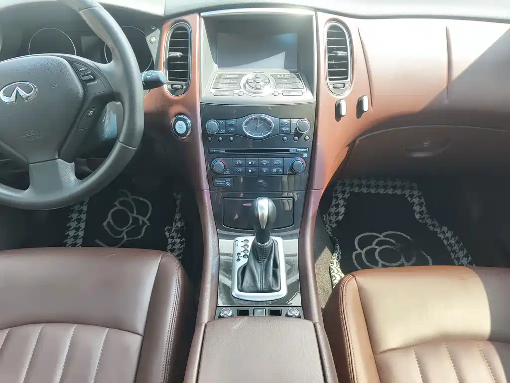 Infiniti QX50 (Import) — миниатюра 14