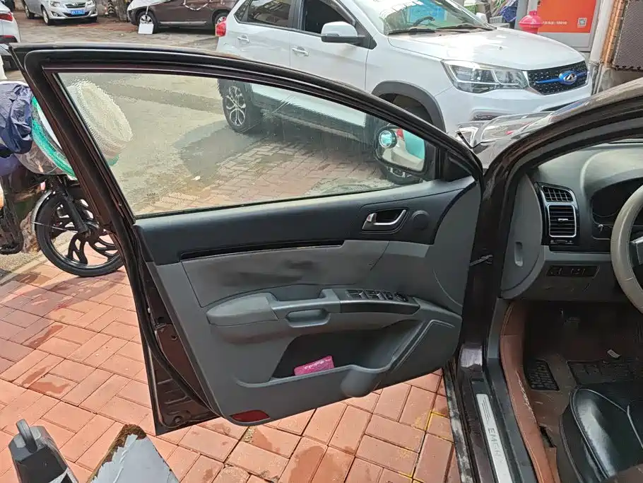 Geely Emgrand Classic — миниатюра 7
