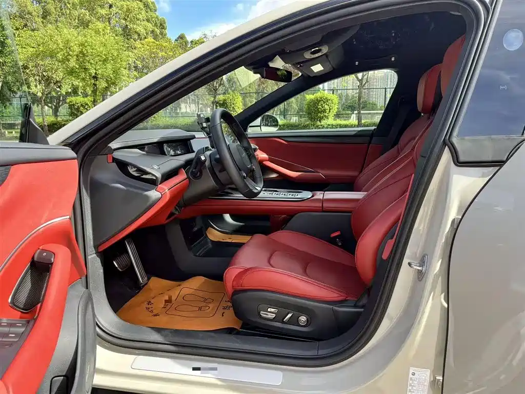 XIAOMI CAR XIAOMI SU7