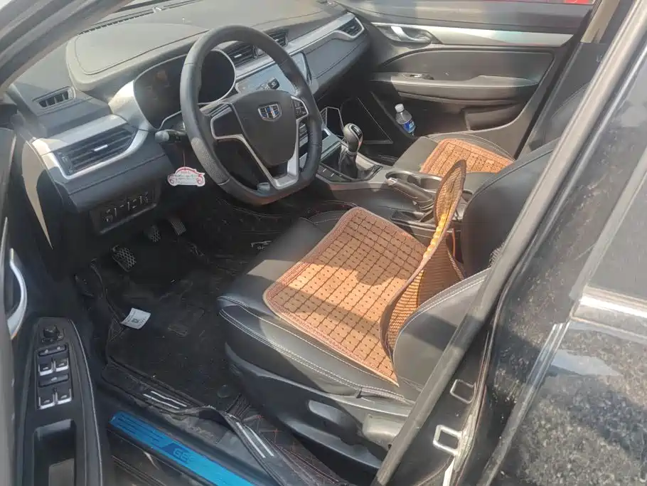 Geely Emgrand — миниатюра 9