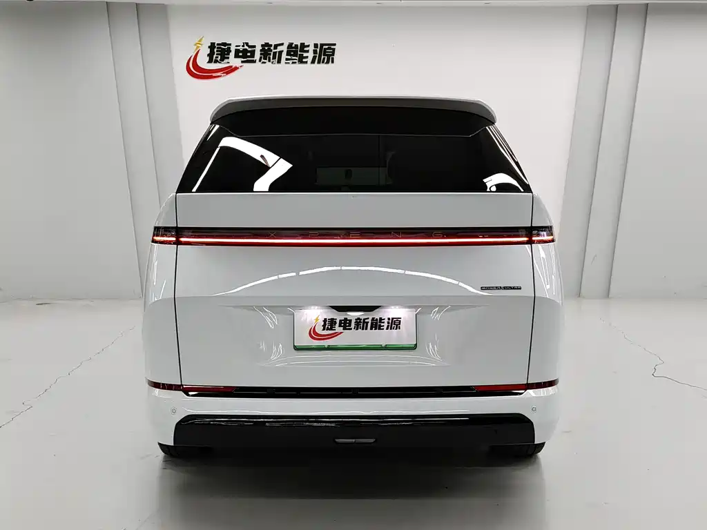 XPeng X9 — миниатюра 15