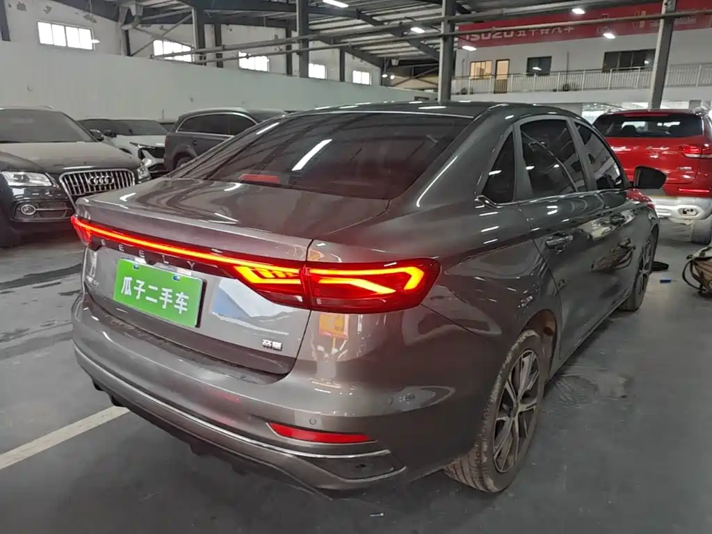 Geely Emgrand — миниатюра 7