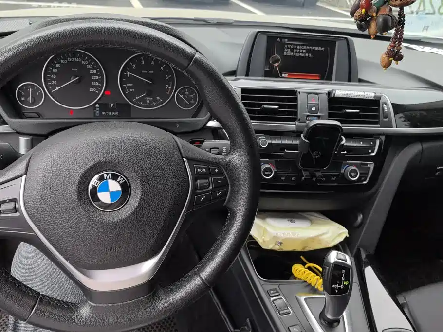 BMW 3 Series — миниатюра 12