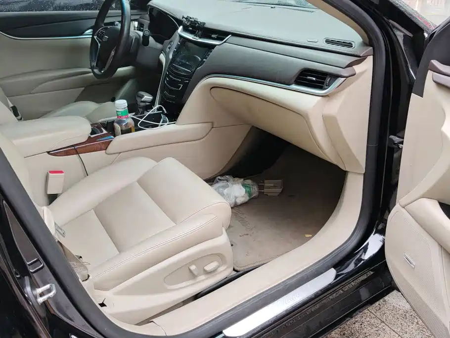 Cadillac XTS — миниатюра 8