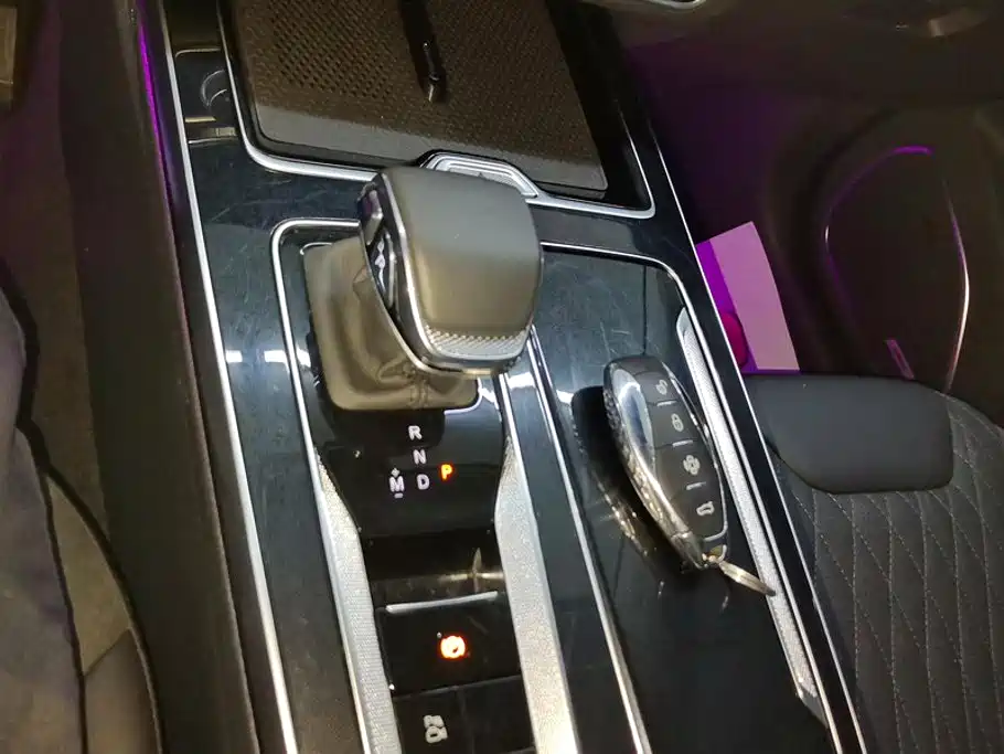 Hongqi Hongqi HS5 — миниатюра 16