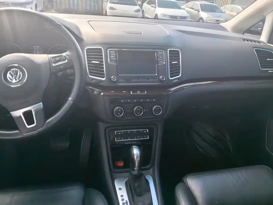 Volkswagen Sharan — миниатюра 13