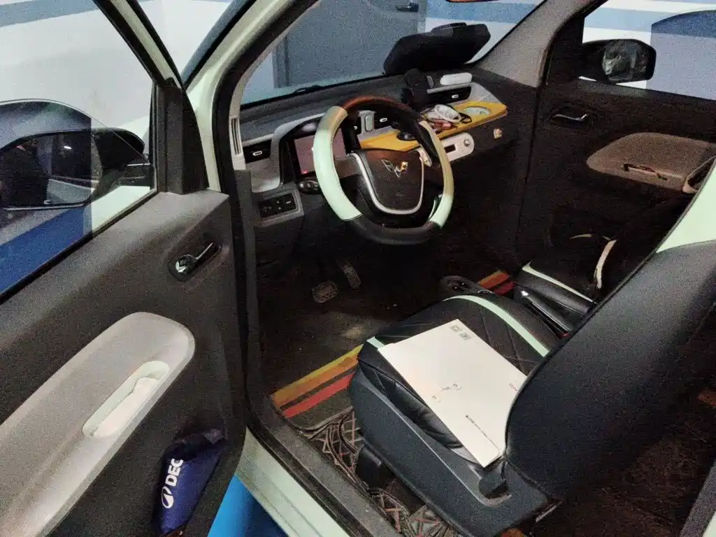 Wuling MINIEV — миниатюра 17