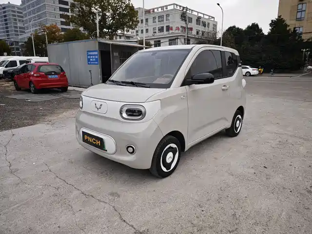 WULING HONGGUANG MINIEV 2025