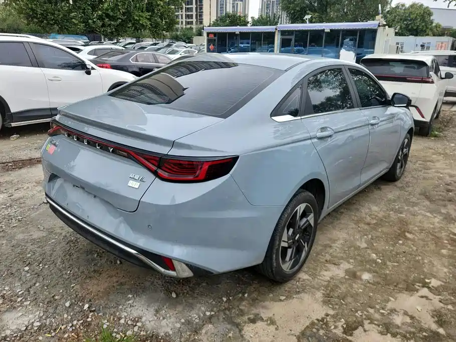 Geely L HiP — миниатюра 3