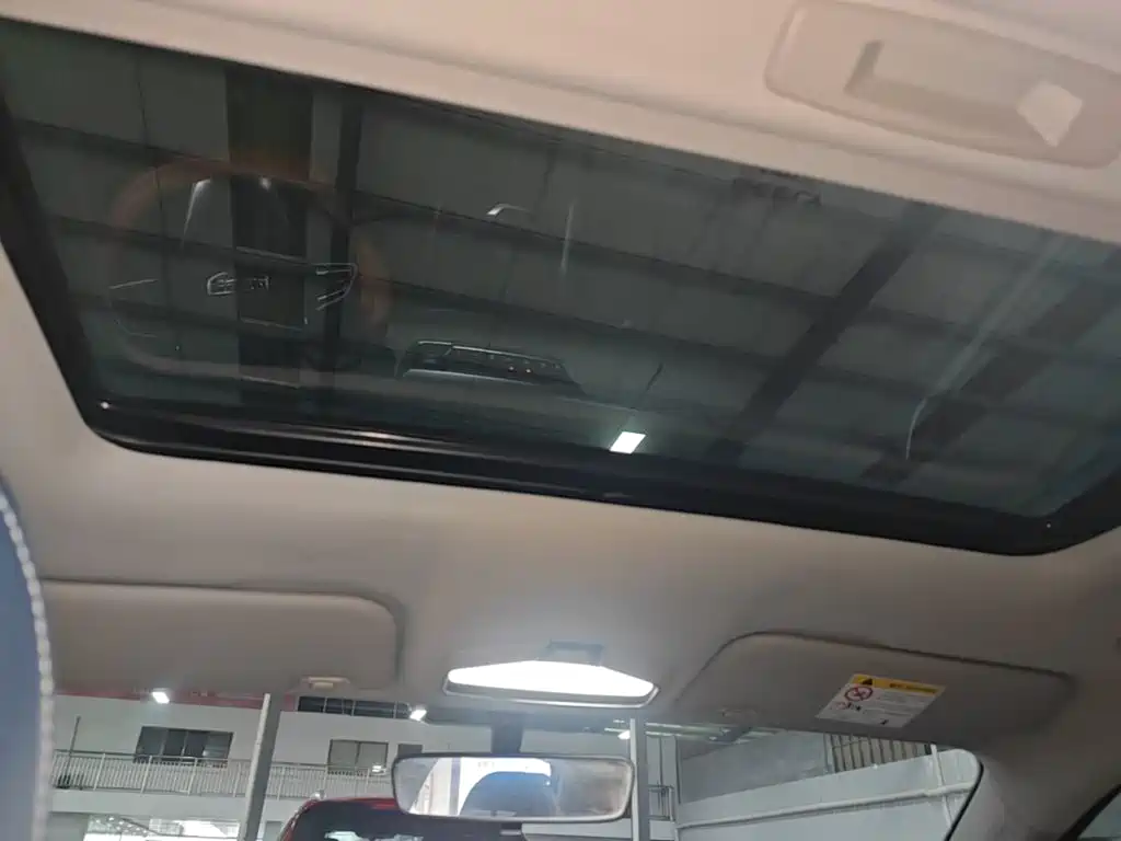 Geely Emgrand — миниатюра 18