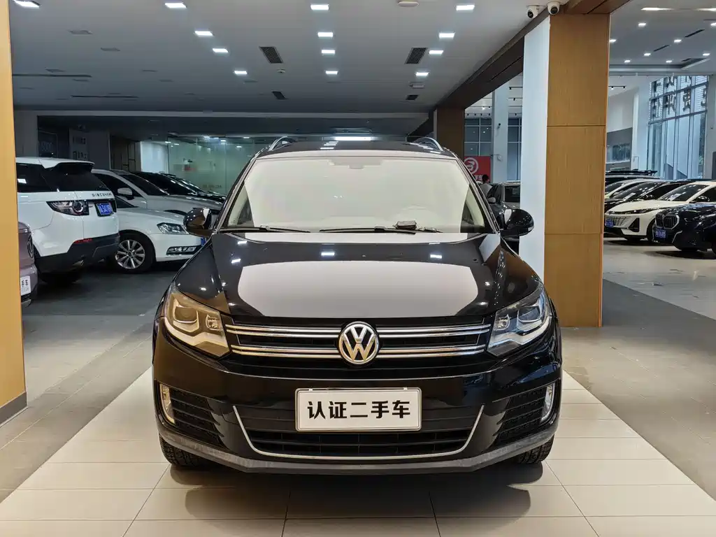 Volkswagen Tiguan 2015 1.8TSI AT Comfort