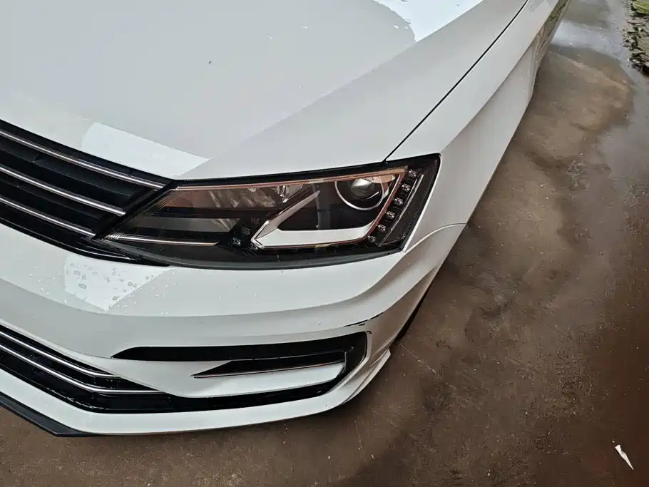 Volkswagen Sagitar — миниатюра 5