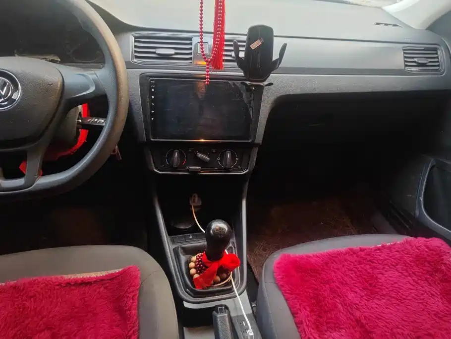 Volkswagen Santana — миниатюра 13