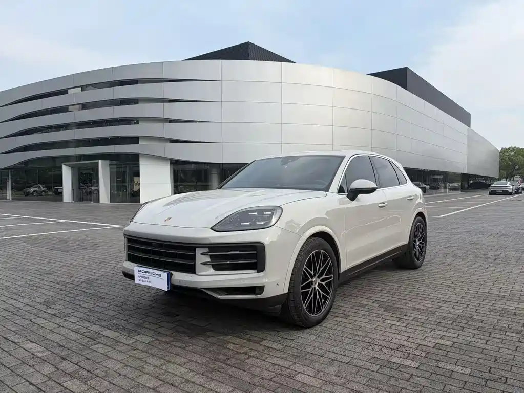Porsche Cayenne 2025