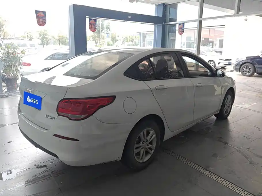 Chevrolet Cavalier — миниатюра 3