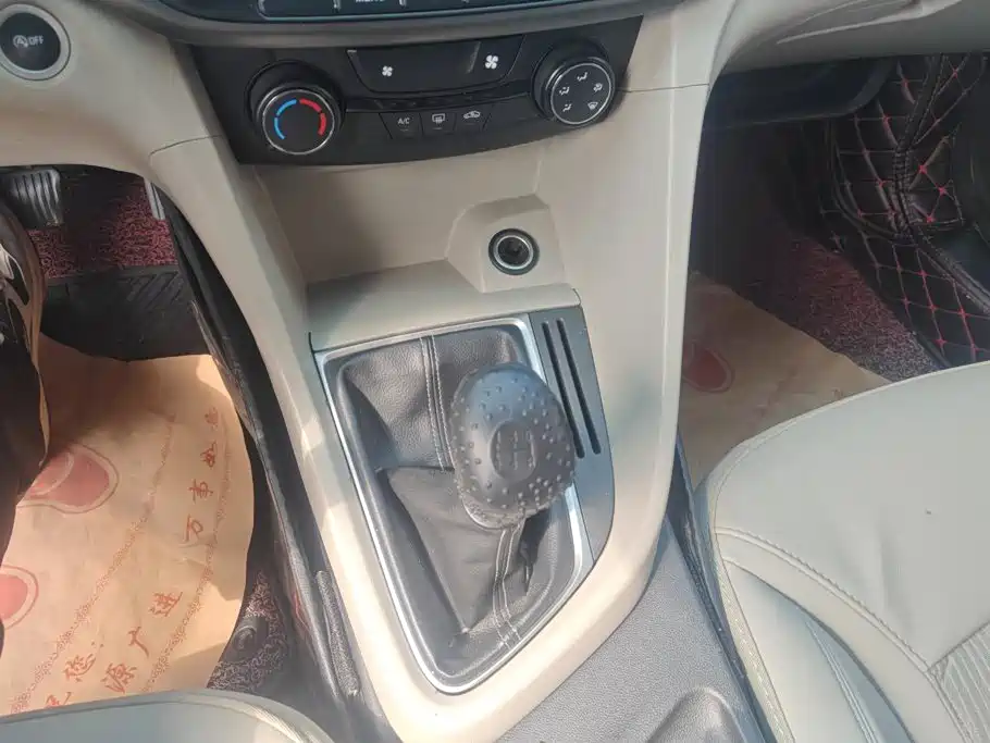 Buick Excelle — миниатюра 16