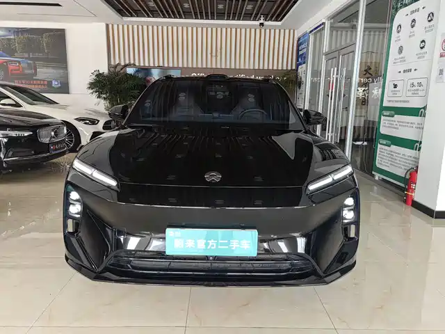 2025 Nio ET5