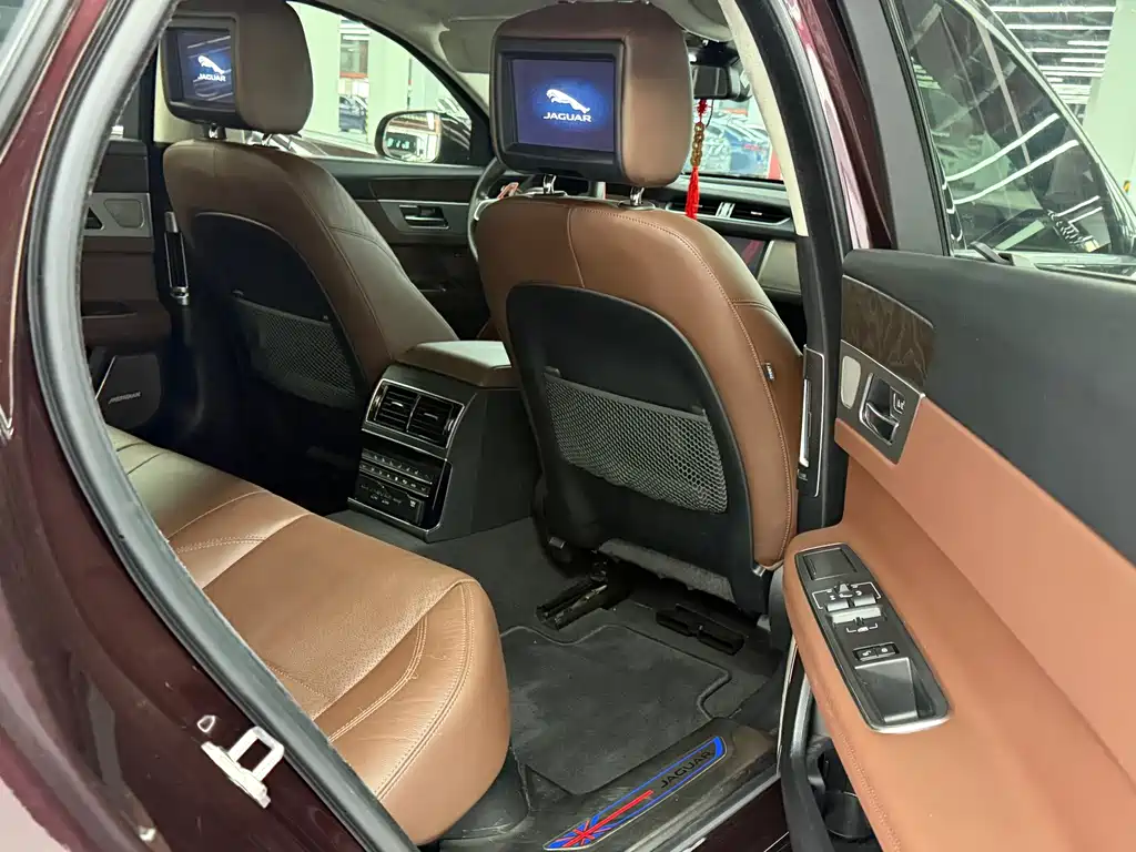 Jaguar XFL 2018 XFL 2.0T 250PS Premium