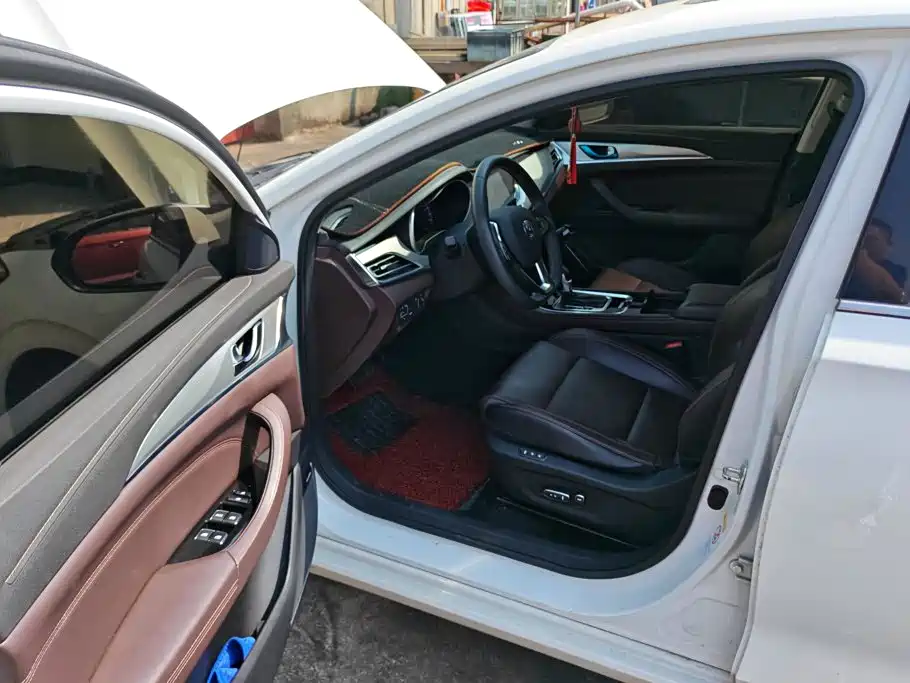 Changan Eado — миниатюра 9