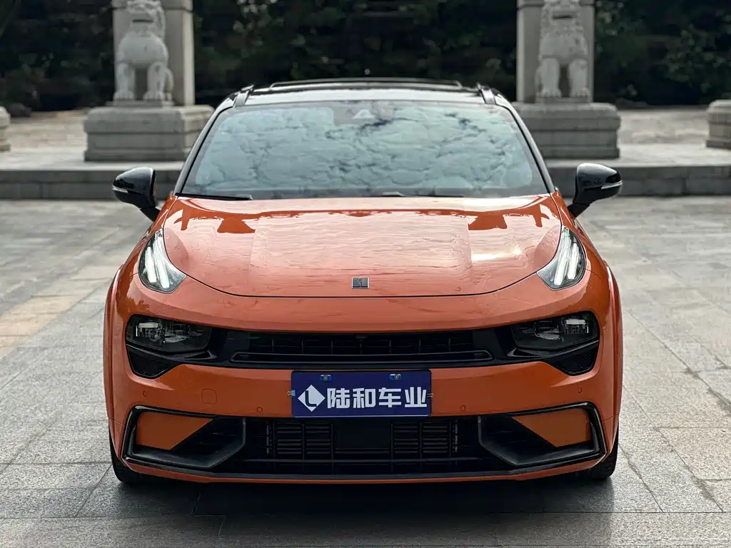 LYNK & CO. 02 HATCHBACK